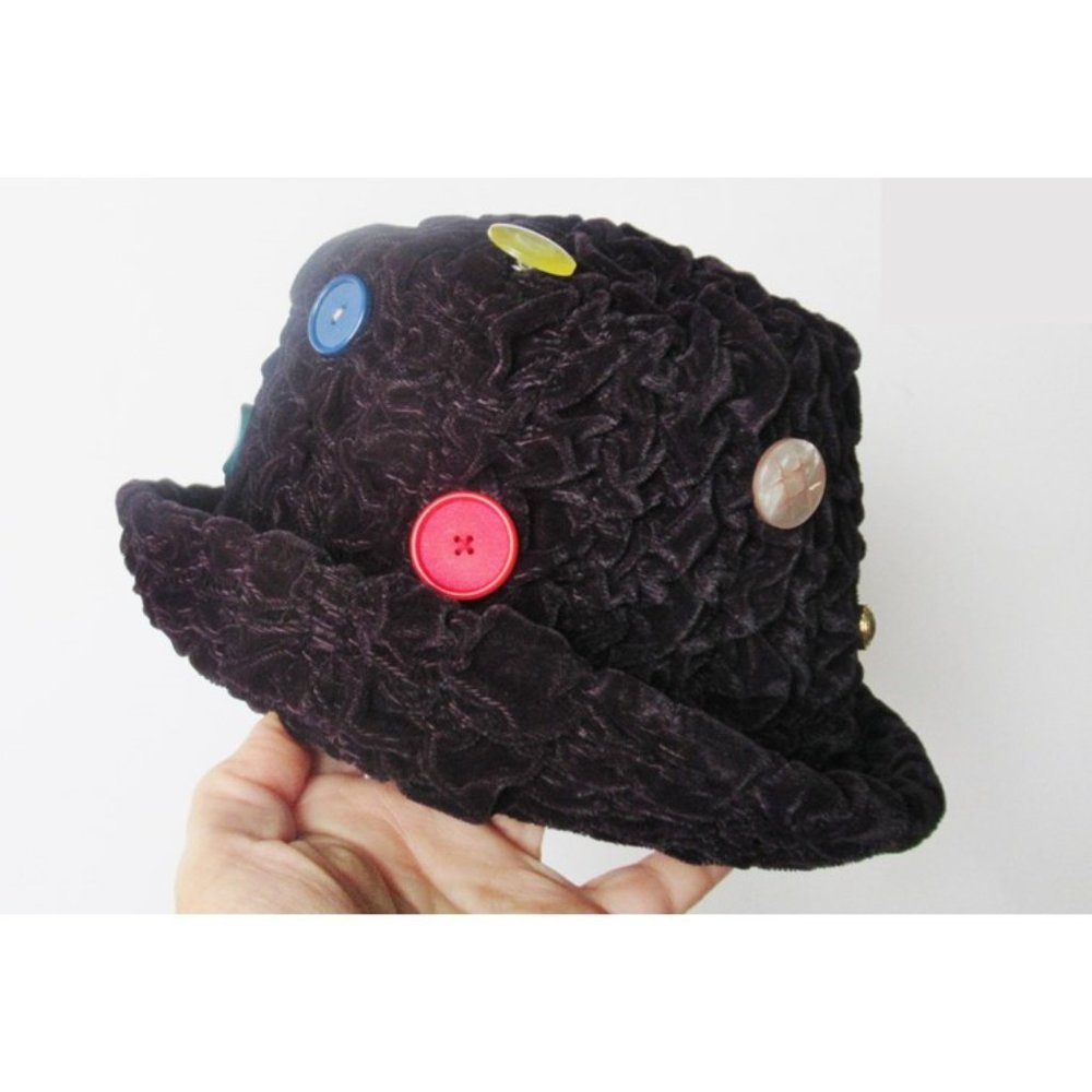 Deep Purple Velvet Hat Hand Ruched Fabric Decorated With Vintage Buttons - Picture 3 of 8